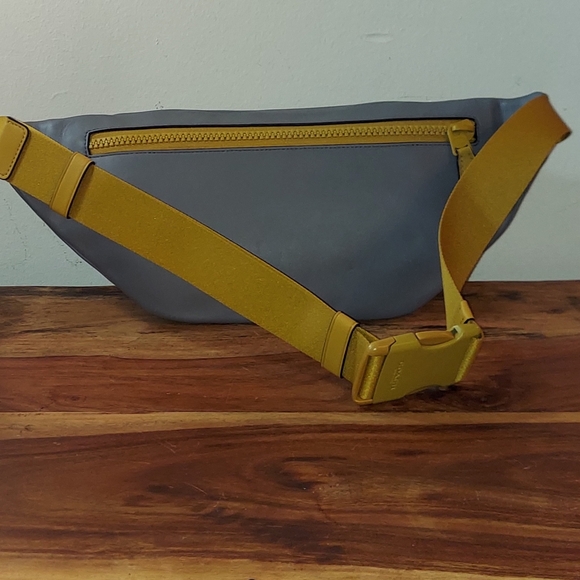 Coach Leather Racer Belt Bag Heather Gray Flax Travel Holiday Christmas Gift - Picture 6 of 11